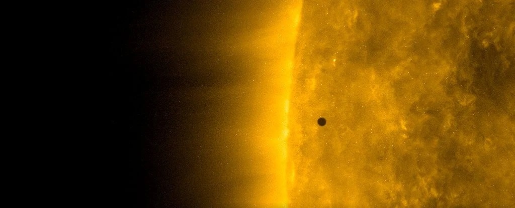 Найромантичніші місця для побачень у Сонячній системі 16
